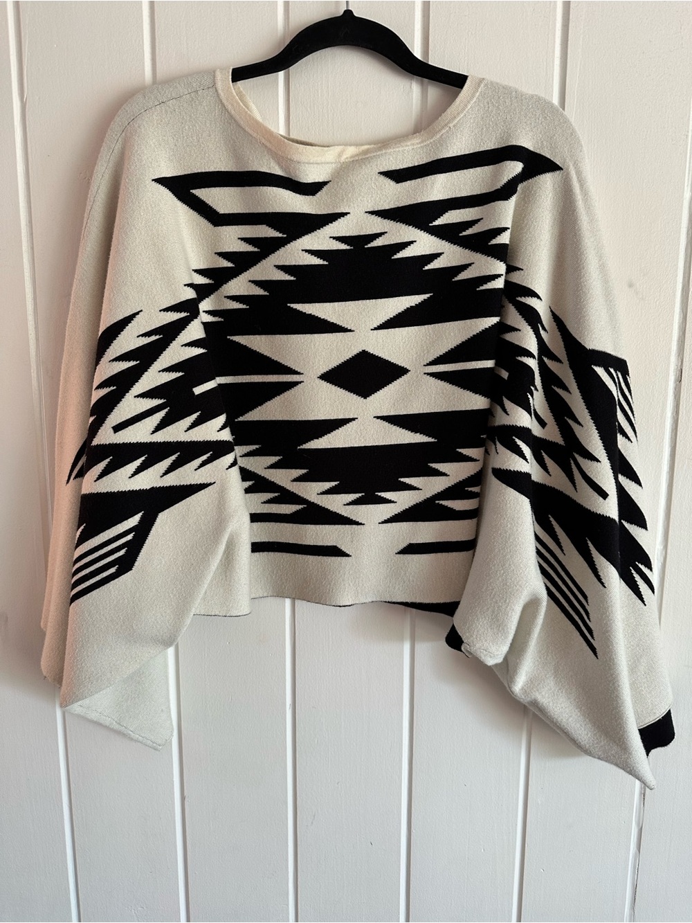 Ariat Black & Cream Aztec Knit Poncho